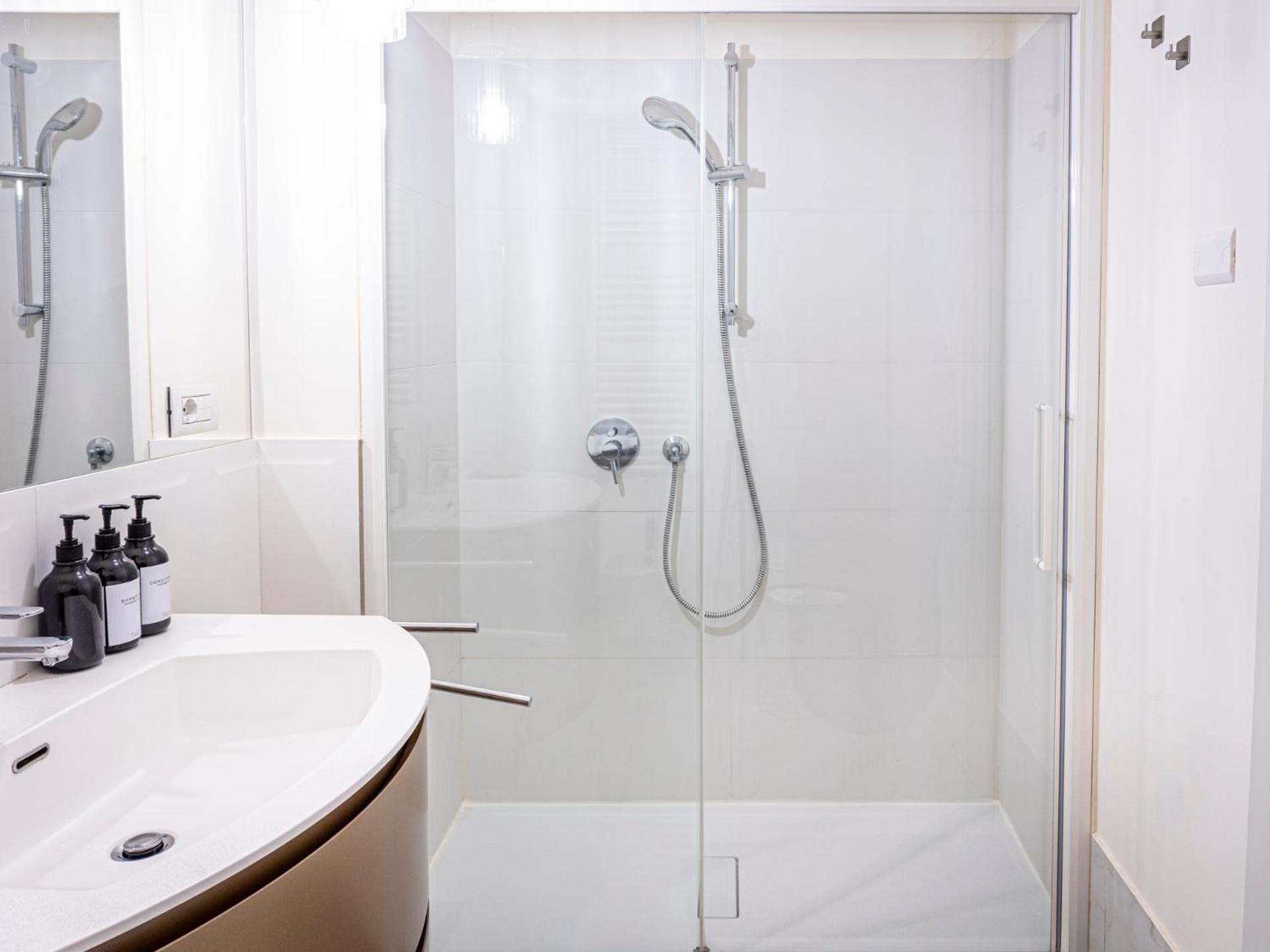 Luxury Sant'Ambrogio Apartment Milano Exteriör bild